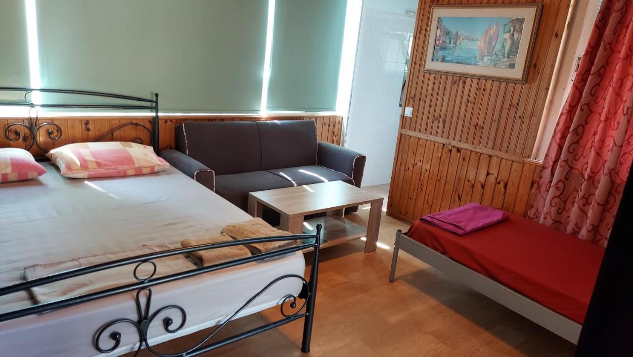 Cozy Airport Studio 2 Луца Экстерьер фото